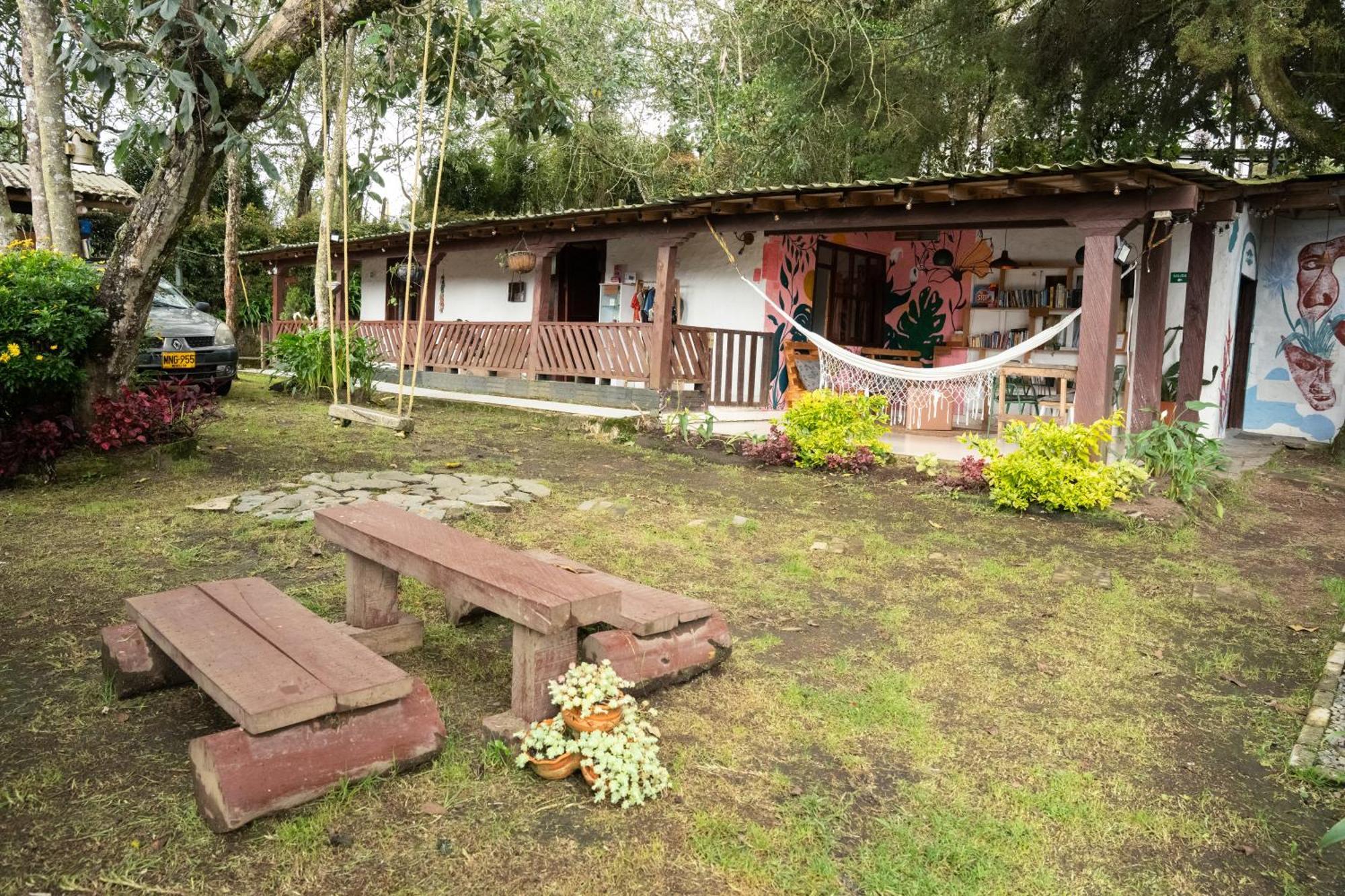 Hostal Casa Profunda - Santa Elena Medellín Exterior foto
