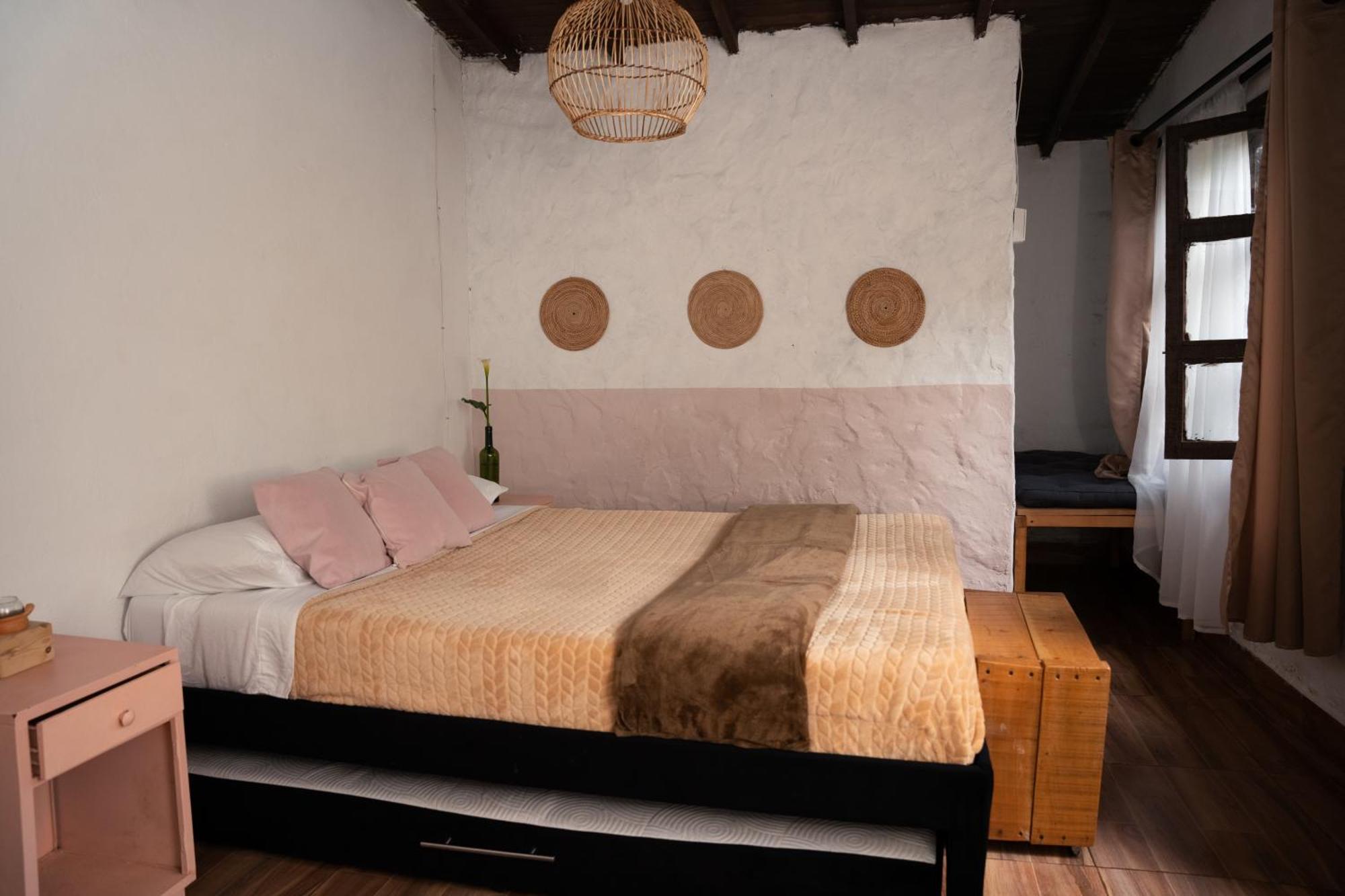 Hostal Casa Profunda - Santa Elena Medellín Exterior foto